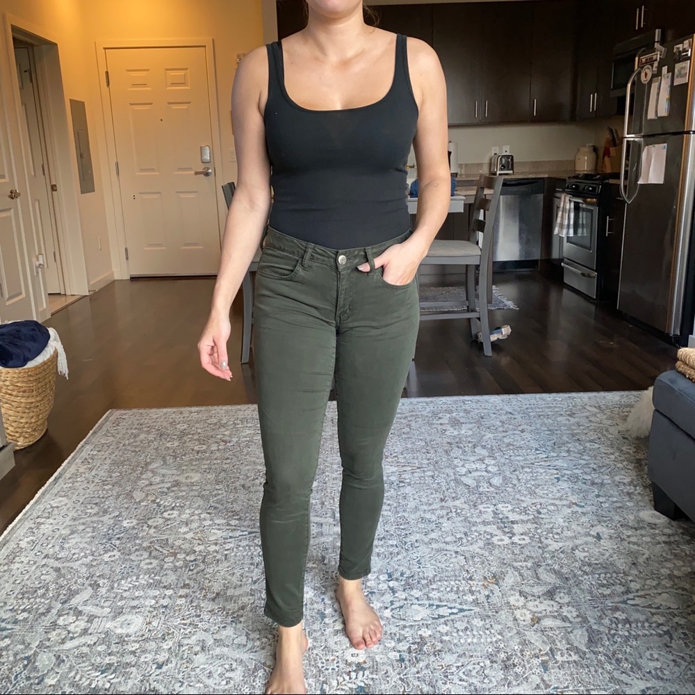 Khaki mid rise jegging